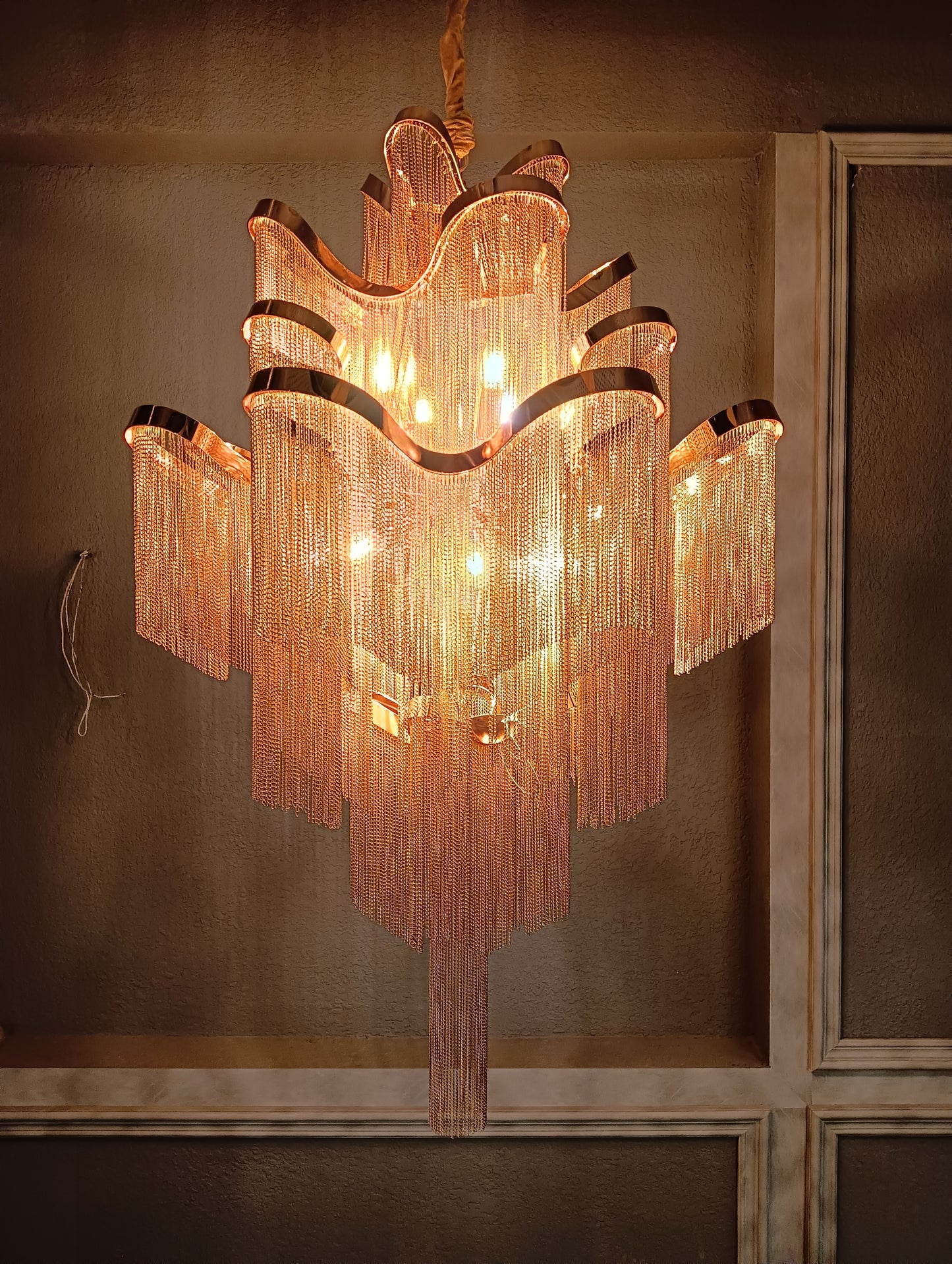 The Imperial Crown Chandelier (D0033)