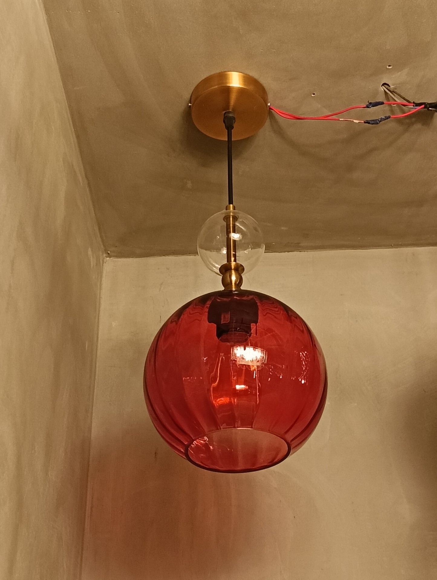 Crimson Glow Pendant Light (MD3214/A)
