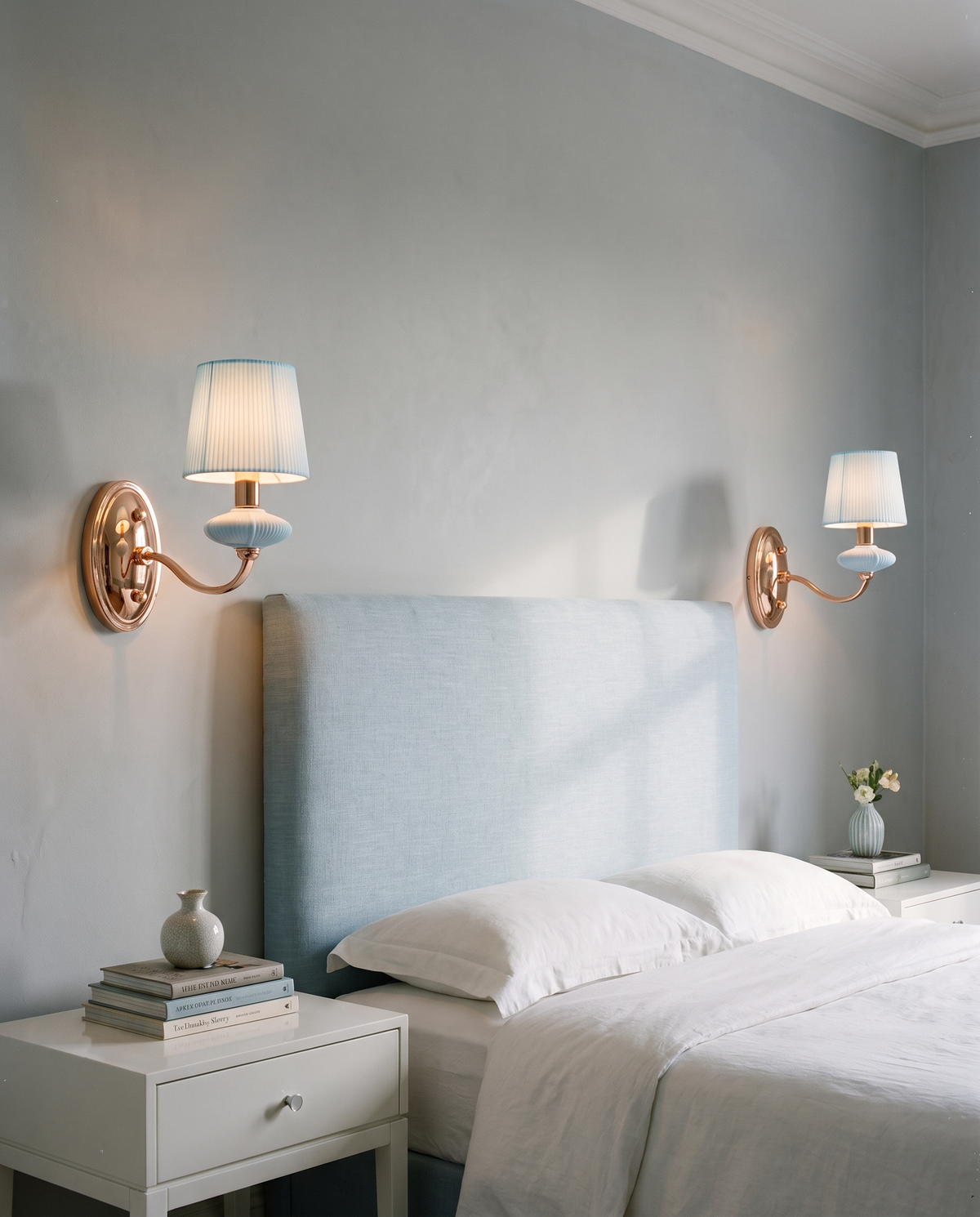 Celestique Wall Lamp in the room