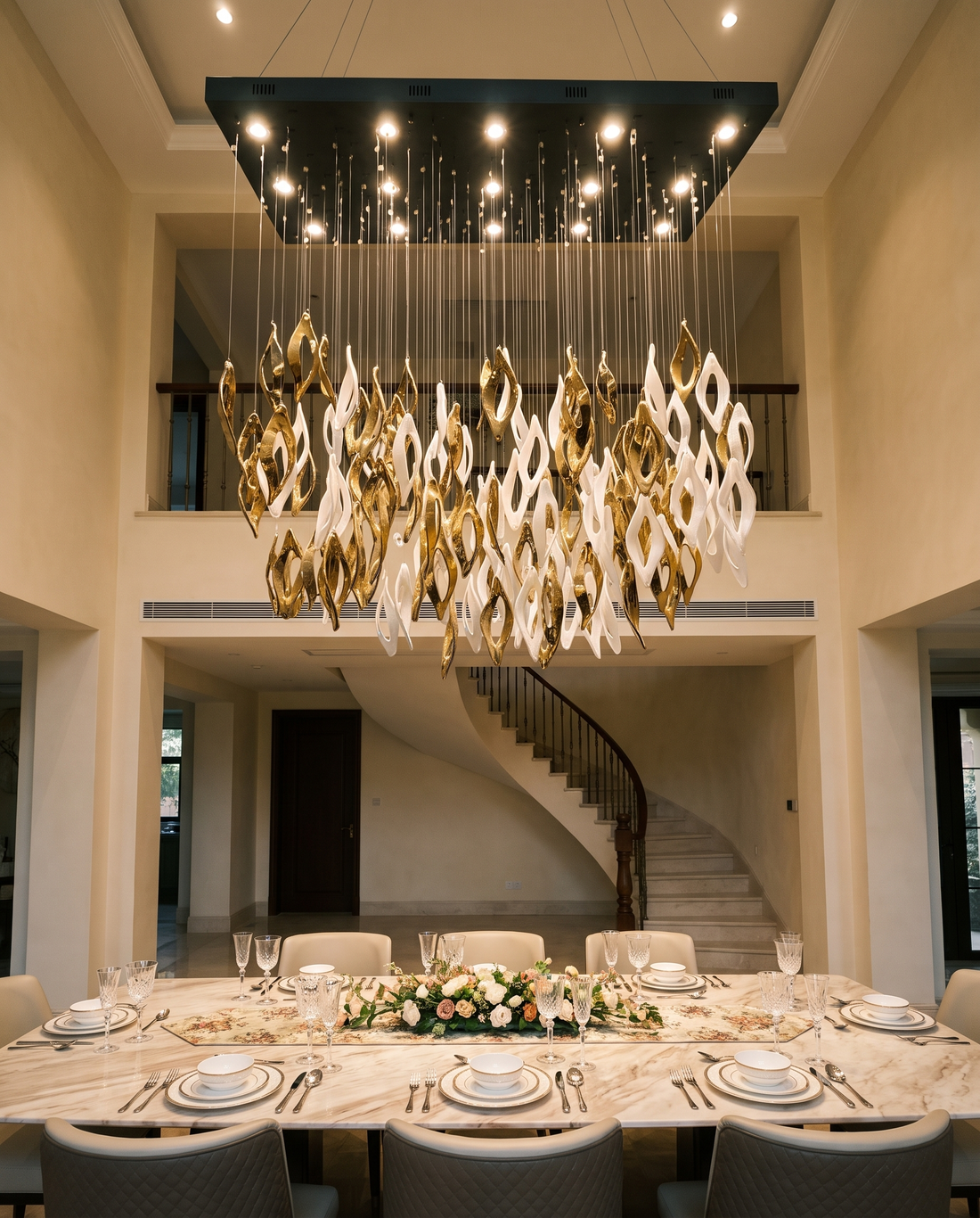 Volante – iron & gold glass chandelier, view 2